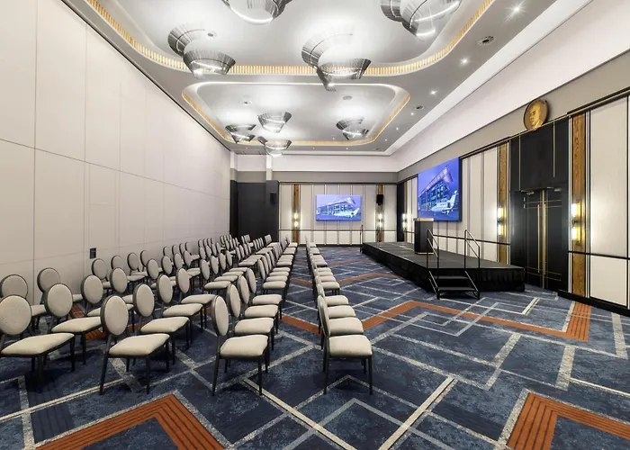 Legend Hotel Lagos Airport, Curio Collection By Hilton